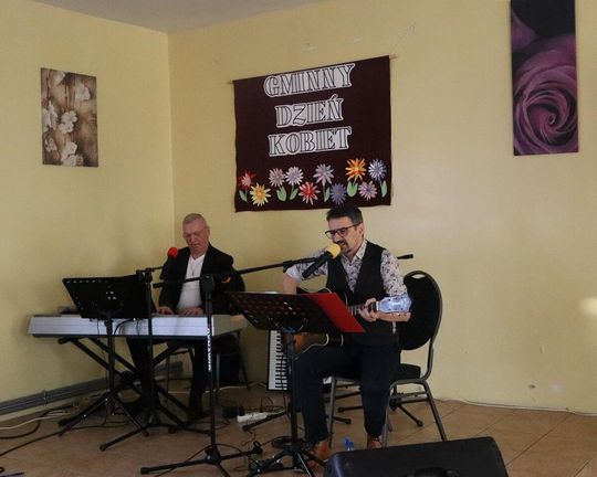 Gm. Białopole. Gminny Dzień Kobiet w świetlicy w Raciborowicach–Kolonii [GALERIA ZDJĘĆ]