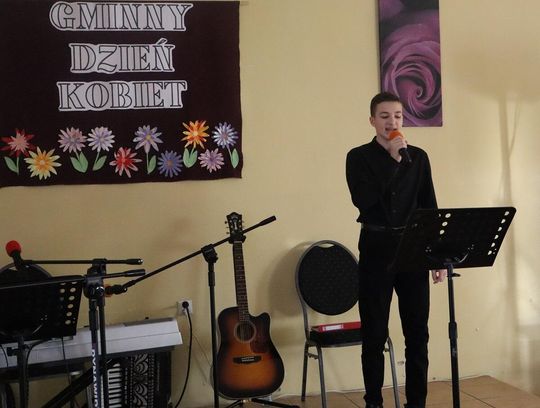 Gm. Białopole. Gminny Dzień Kobiet w świetlicy w Raciborowicach–Kolonii [GALERIA ZDJĘĆ]