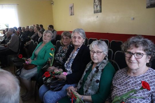 Gm. Białopole. Gminny Dzień Kobiet w świetlicy w Raciborowicach–Kolonii [GALERIA ZDJĘĆ]