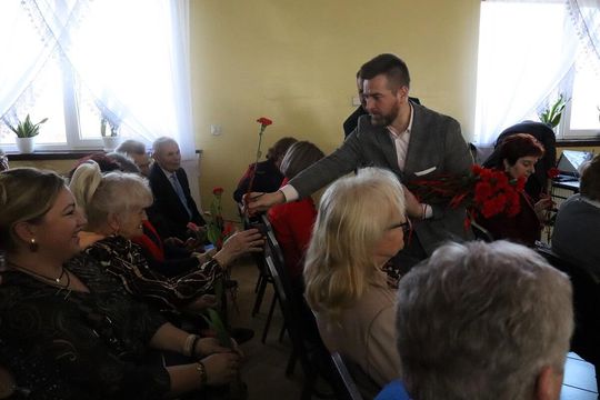 Gm. Białopole. Gminny Dzień Kobiet w świetlicy w Raciborowicach–Kolonii [GALERIA ZDJĘĆ]