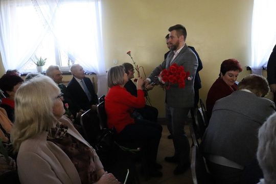 Gm. Białopole. Gminny Dzień Kobiet w świetlicy w Raciborowicach–Kolonii [GALERIA ZDJĘĆ]