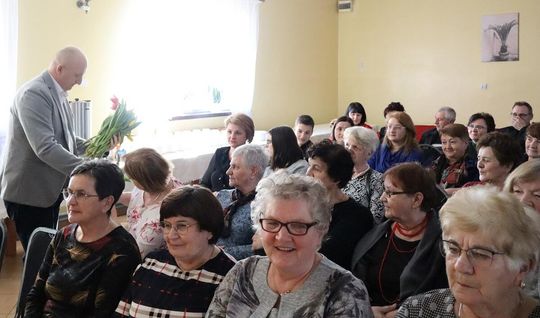 Gm. Białopole. Gminny Dzień Kobiet w świetlicy w Raciborowicach–Kolonii [GALERIA ZDJĘĆ]