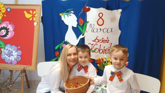Chełm. Dzień Kobiet w Przedszkolu Miejskim nr 8 [GALERIA ZDJĘĆ]
