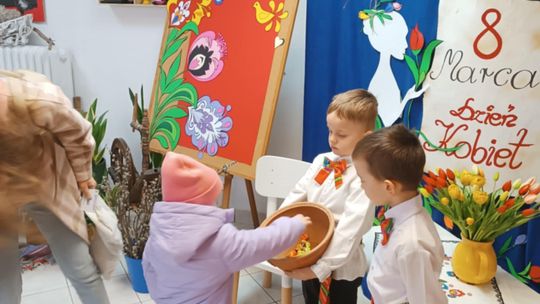 Chełm. Dzień Kobiet w Przedszkolu Miejskim nr 8 [GALERIA ZDJĘĆ]