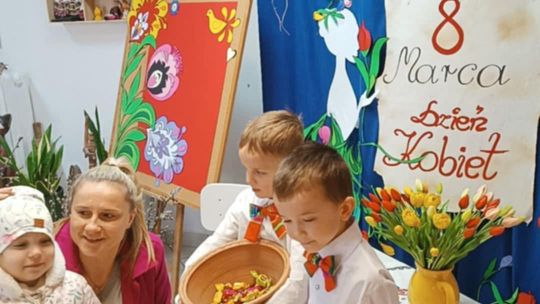 Chełm. Dzień Kobiet w Przedszkolu Miejskim nr 8 [GALERIA ZDJĘĆ]