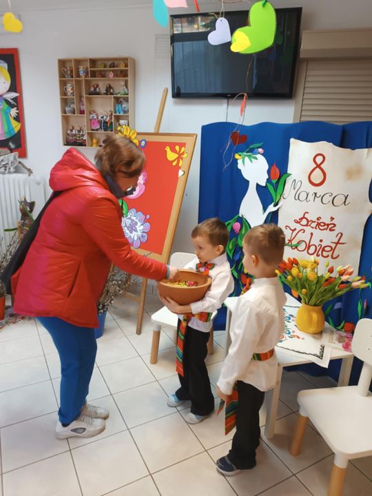Chełm. Dzień Kobiet w Przedszkolu Miejskim nr 8 [GALERIA ZDJĘĆ]