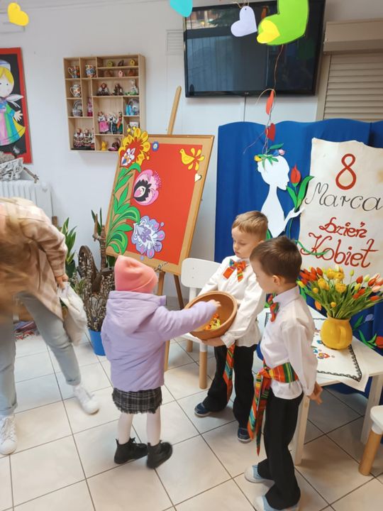 Chełm. Dzień Kobiet w Przedszkolu Miejskim nr 8 [GALERIA ZDJĘĆ]