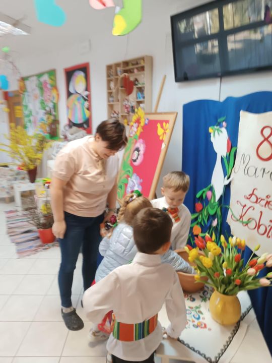 Chełm. Dzień Kobiet w Przedszkolu Miejskim nr 8 [GALERIA ZDJĘĆ]