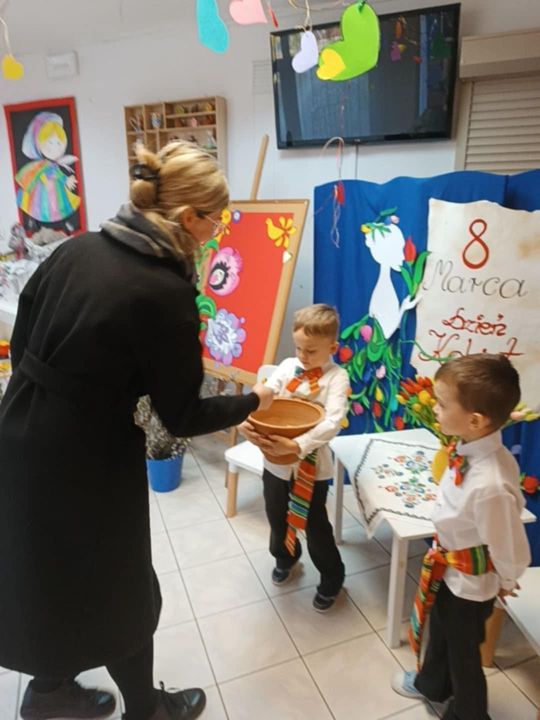 Chełm. Dzień Kobiet w Przedszkolu Miejskim nr 8 [GALERIA ZDJĘĆ]