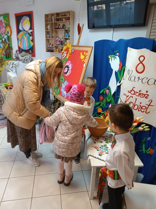 Chełm. Dzień Kobiet w Przedszkolu Miejskim nr 8 [GALERIA ZDJĘĆ]