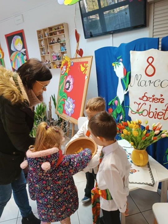 Chełm. Dzień Kobiet w Przedszkolu Miejskim nr 8 [GALERIA ZDJĘĆ]