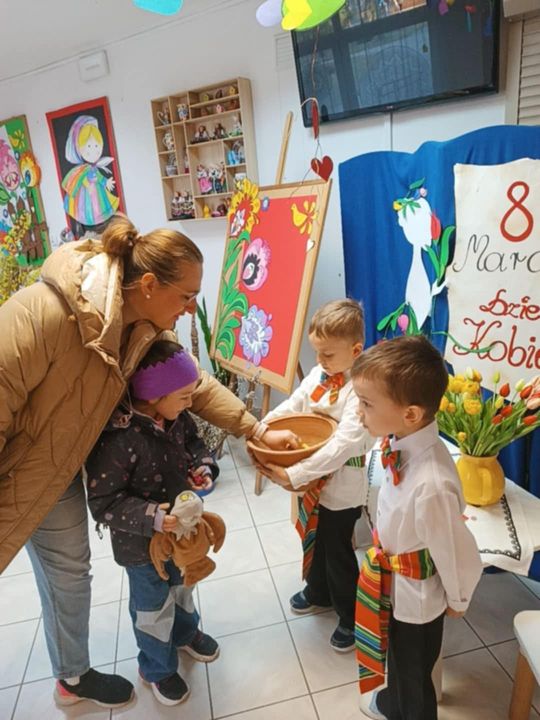 Chełm. Dzień Kobiet w Przedszkolu Miejskim nr 8 [GALERIA ZDJĘĆ]