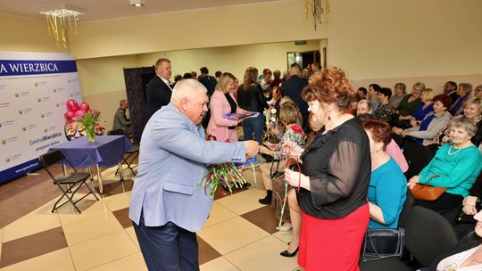 Gm. Wierzbica. Dzień Kobiet w Busównie [GALERIA ZDJĘĆ]