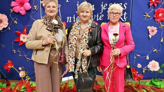 Gm. Wierzbica. Dzień Kobiet w Busównie [GALERIA ZDJĘĆ]