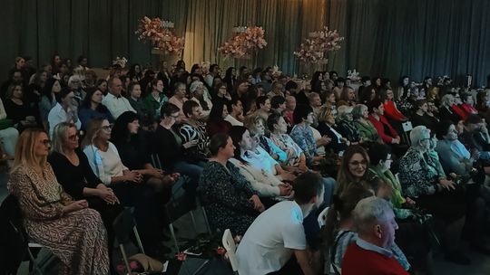 Gminny Dzień Kobiet w Woli Uhruskiej [GALERIA ZDJĘĆ]