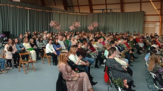 Gminny Dzień Kobiet w Woli Uhruskiej [GALERIA ZDJĘĆ]