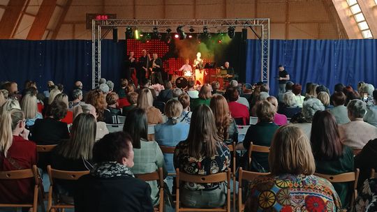 Gminny Dzień Kobiet w Woli Uhruskiej [GALERIA ZDJĘĆ]