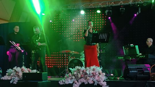 Gminny Dzień Kobiet w Woli Uhruskiej [GALERIA ZDJĘĆ]