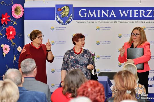 Gm. Wierzbica. Dzień Kobiet w Busównie [GALERIA ZDJĘĆ]