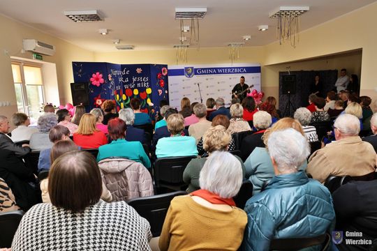 Gm. Wierzbica. Dzień Kobiet w Busównie [GALERIA ZDJĘĆ]