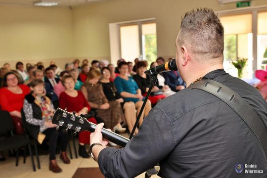 Gm. Wierzbica. Dzień Kobiet w Busównie [GALERIA ZDJĘĆ]