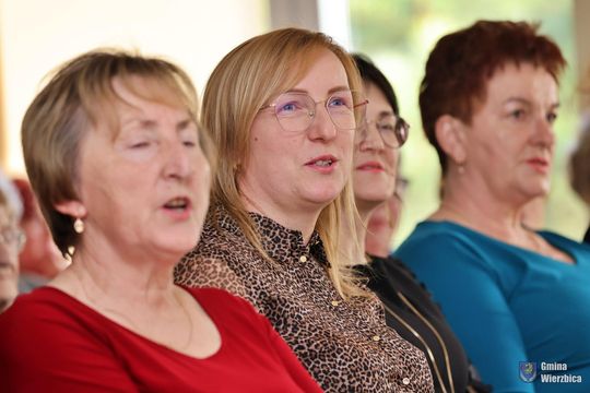 Gm. Wierzbica. Dzień Kobiet w Busównie [GALERIA ZDJĘĆ]