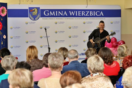 Gm. Wierzbica. Dzień Kobiet w Busównie [GALERIA ZDJĘĆ]