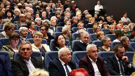 Krasnystaw. Wyjątkowy spektakl „A Babę Stworzył Bóg”