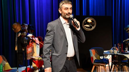 Krasnystaw. Wyjątkowy spektakl „A Babę Stworzył Bóg”