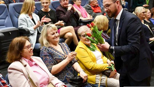 Krasnystaw. Wyjątkowy spektakl „A Babę Stworzył Bóg”