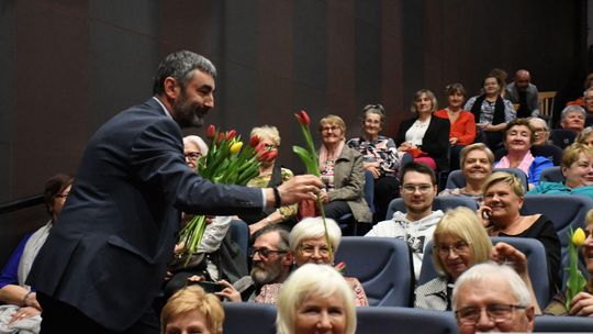 Krasnystaw. Wyjątkowy spektakl „A Babę Stworzył Bóg”