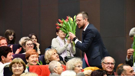 Krasnystaw. Wyjątkowy spektakl „A Babę Stworzył Bóg”