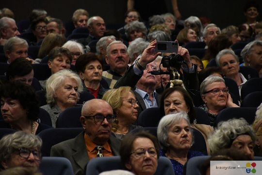 Krasnystaw. Wyjątkowy spektakl „A Babę Stworzył Bóg” Krasnystaw. Wyjątkowy spektakl „A Babę Stworzył Bóg”