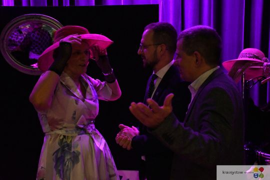 Krasnystaw. Wyjątkowy spektakl „A Babę Stworzył Bóg” Krasnystaw. Wyjątkowy spektakl „A Babę Stworzył Bóg”