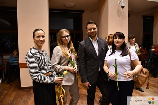 Krasnystaw. Wyjątkowy spektakl „A Babę Stworzył Bóg” Krasnystaw. Wyjątkowy spektakl „A Babę Stworzył Bóg”