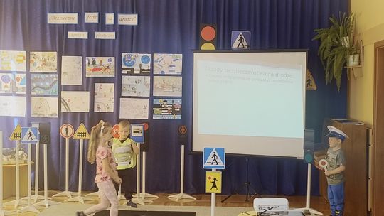 Chełm. Podsumowanie rodzinnego konkursu plastycznego „Bezpieczne ferie na drodze”