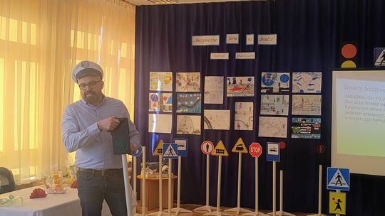 Chełm. Podsumowanie rodzinnego konkursu plastycznego „Bezpieczne ferie na drodze”