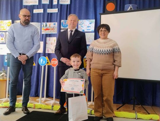 Chełm. Podsumowanie rodzinnego konkursu plastycznego „Bezpieczne ferie na drodze” Chełm. Podsumowanie rodzinnego konkursu plastycznego „Bezpieczne ferie na drodze”