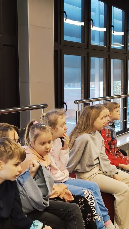 Spotkanie z Cezarym Harasimowiczem w Chełmskiej Bibliotece Publicznej [GALERIA ZDJĘĆ]