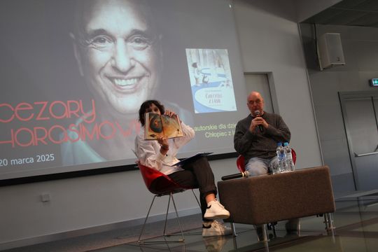 Spotkanie autorskie z Cezarym Harasimowiczem w ChBP Spotkanie autorskie z Cezarym Harasimowiczem w ChBP
