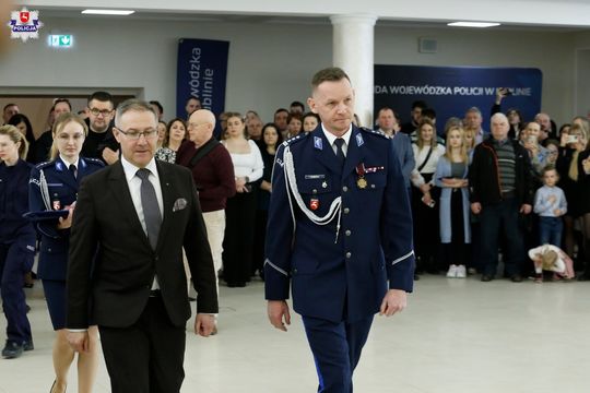 54 nowych policjantów, w tym funkcjonariusze z Chełma i Włodawy 54 nowych policjantów, w tym funkcjonariusze z Chełma i Włodawy