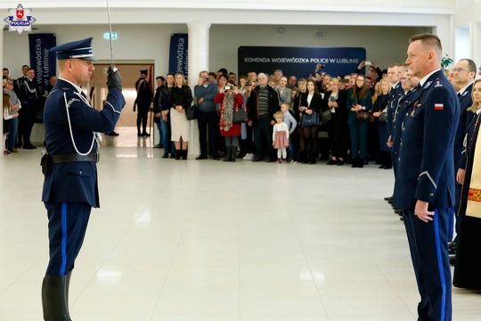 54 nowych policjantów, w tym funkcjonariusze z Chełma i Włodawy 54 nowych policjantów, w tym funkcjonariusze z Chełma i Włodawy