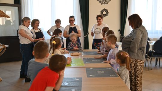 Gm. Kraśniczyn. Mali cukiernicy w akcji!