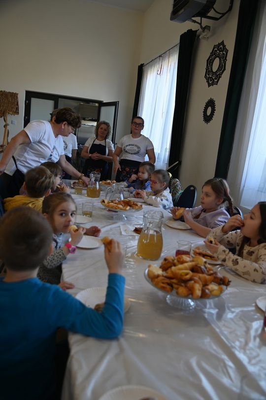 Gm. Kraśniczyn. Mali cukiernicy w akcji! Gm. Kraśniczyn. Mali cukiernicy w akcji!