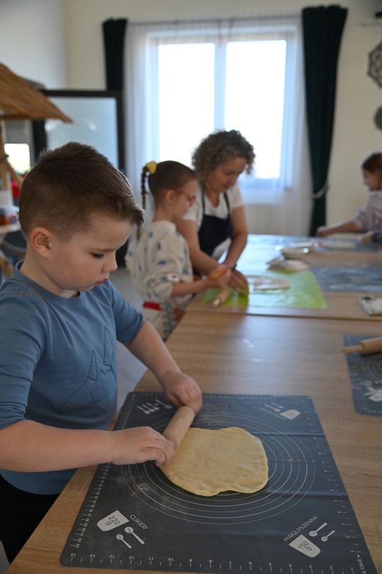 Gm. Kraśniczyn. Mali cukiernicy w akcji! Gm. Kraśniczyn. Mali cukiernicy w akcji!