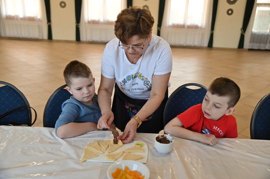Gm. Kraśniczyn. Mali cukiernicy w akcji! Gm. Kraśniczyn. Mali cukiernicy w akcji!
