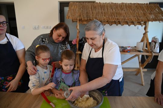 Gm. Kraśniczyn. Mali cukiernicy w akcji! Gm. Kraśniczyn. Mali cukiernicy w akcji!