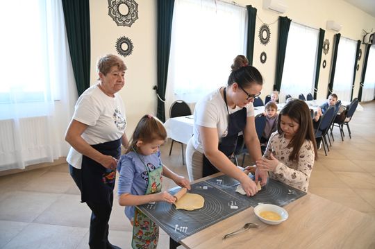 Gm. Kraśniczyn. Mali cukiernicy w akcji! Gm. Kraśniczyn. Mali cukiernicy w akcji!