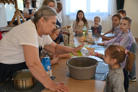 Gm. Kraśniczyn. Mali cukiernicy w akcji! Gm. Kraśniczyn. Mali cukiernicy w akcji!