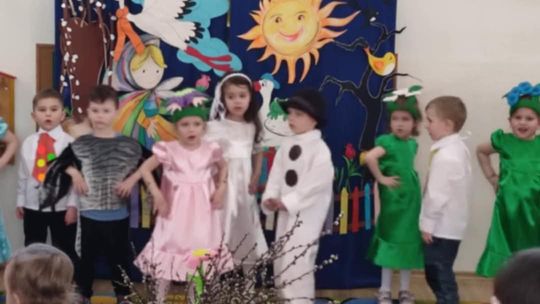 Chełm. Przedszkolaki z Przedszkola Miejskiego nr 8 przywitały wiosnę [GALERIA ZDJĘĆ]